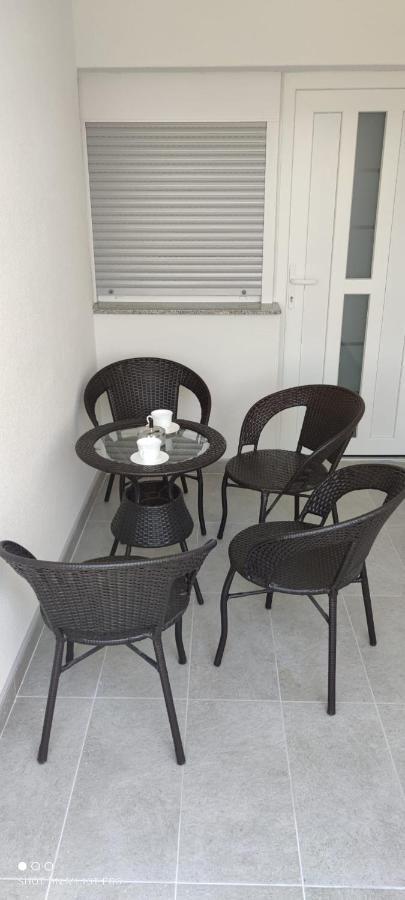 Apartments Alen Vir Extérieur photo